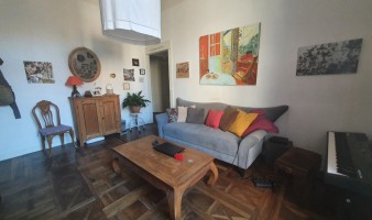 Cahors, quartier historique, appartement de charme avec terrasses