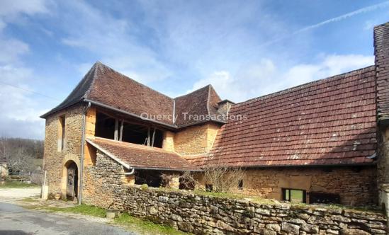 Beautiful house full of character, situated in a hamlet, set in 4.5 hectares of land.