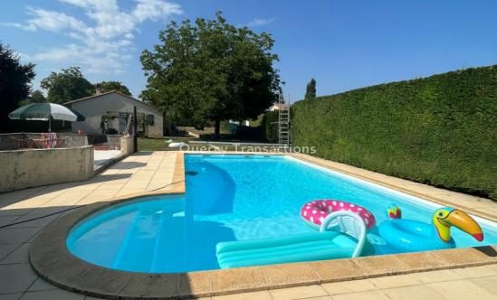 Maison plain pied avec piscine à 10 mn de Cahors