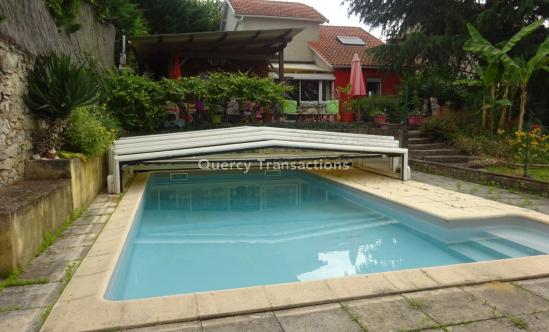 Cahors  quartier résidentiel maison avec piscine