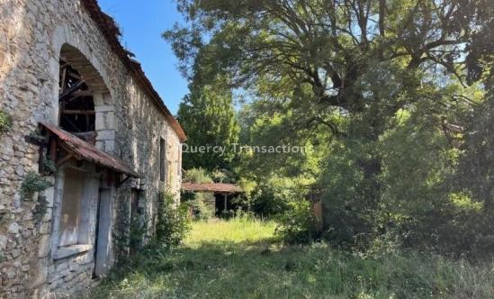 Vallée du lot Ouest.Grange a rénover   