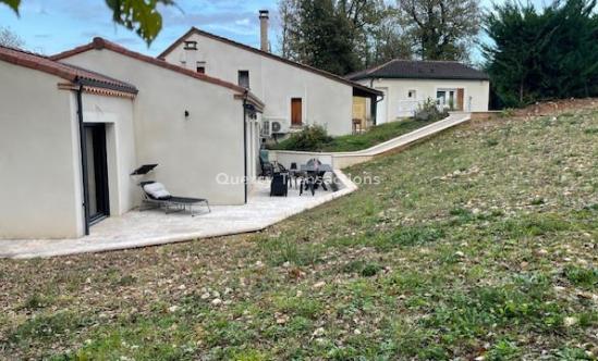 Cahors Maison d'architecte de 220 m² habitables + piscine chauffée .