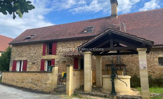 Maison ancienne avec jardin au calme